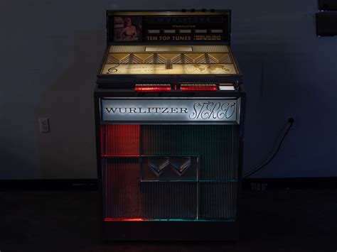 wurlitzer jukebox 2710